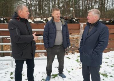 Žemės ūkio ministras Kęstutis Navickas Pagėgių rajone susitiko su ūkininkais, su kuriais aptarė Lietuvos žemės ūkio ir kaimo plėtros 2023–2027 m. strateginį planą ir kitus aktualius klausimus.