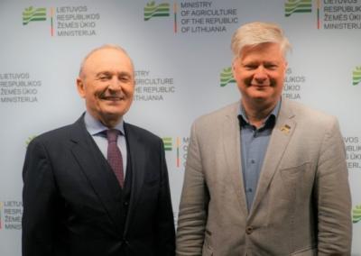 Kęstutis Navickas susitiko su Moldovos ambasadoriumi Emil Druc.