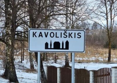 Į redakciją skambinusi moteris liejo pyktį dėl tam tikroje takelio atkarpoje praeivius vis „pasitinkančių“ laisvai lakstančių trijų šunų.