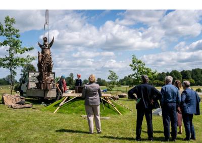 Valstybės dieną Upytėje atidengs skulptūrą „Lietuvos žemdirbiams“. Jūsų Panevėžys nuotr.