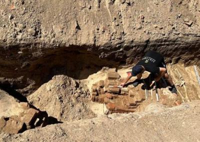 2022 metais archeologai aptiko 1680 metais sudegusios Varnių katedros pamatų dalis.
