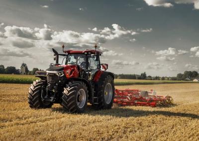Case IH pristato naujus galingesnius Optum serijos traktorius.