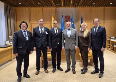 ŽŪR atstovai ir Juozas Olekas. ŽŪR nuotr.