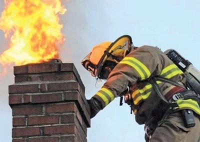 Dega kaminas. Rinkos aikštės nuotr.