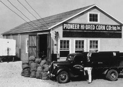 1926 metais Ajovoje prasidėjo hibridinių kukurūzų revoliucija, pakeitusi pasaulinę žemdirbystę.