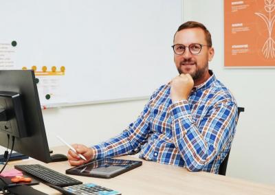 Pardavimų vadovas Eduard Kapralov „Šia tema negaliu nekalbėt“.